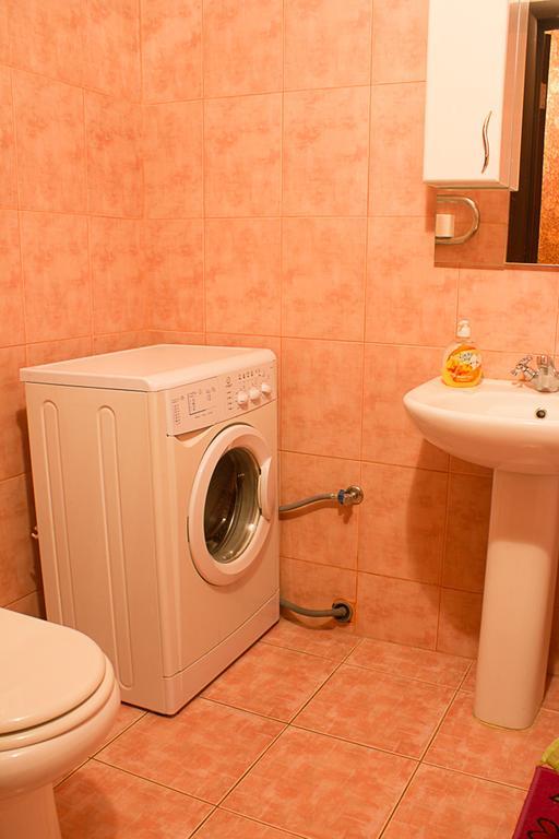 Apartments Near Center Vinnytsia Ngoại thất bức ảnh